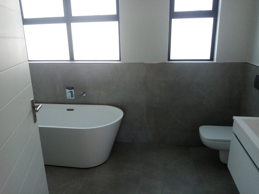 4 Bedroom Property for Sale in Sandown Western Cape